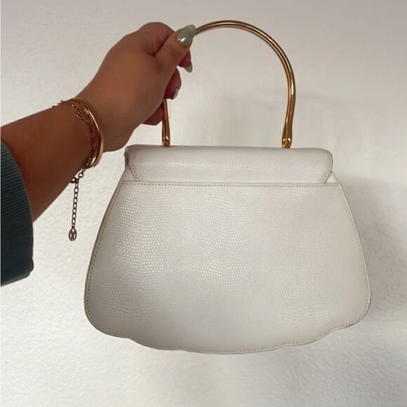 RARE Givenchy seashell bag - Picture 6 of 9